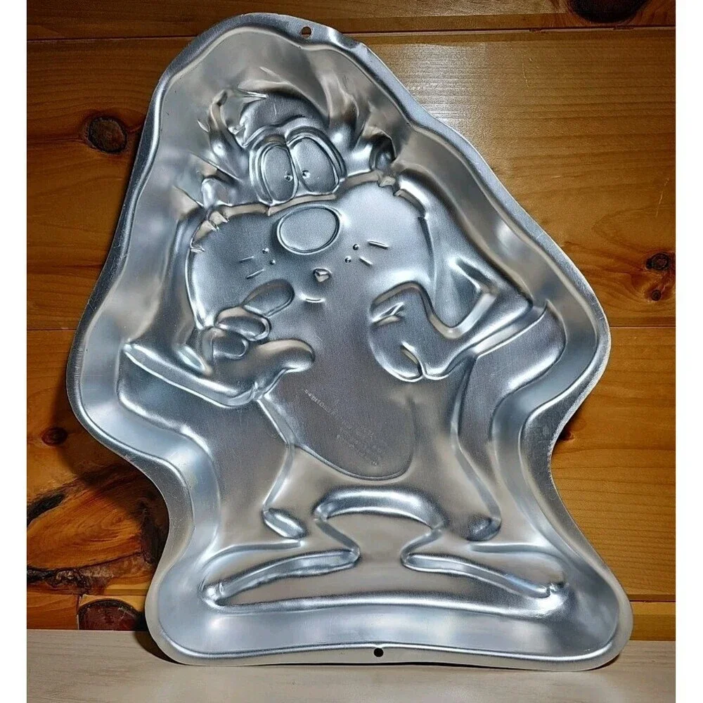 Wilton Tazmanian Devil Taz Cake Pan Mold 1995 2105-1236 Warner Brothers